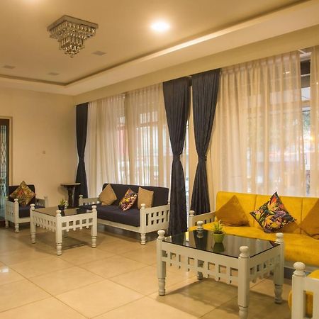 Hotel Geo Bangalore Luaran gambar